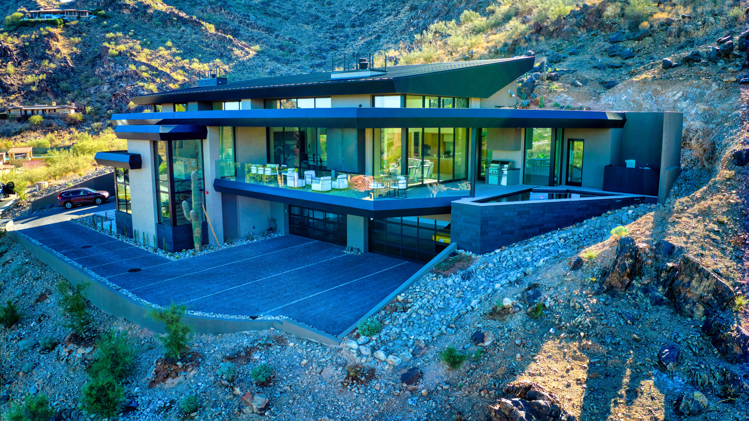 Cheney Modern – luxury custom residence in Paradise Valley, AZ guided by ADVOCATE